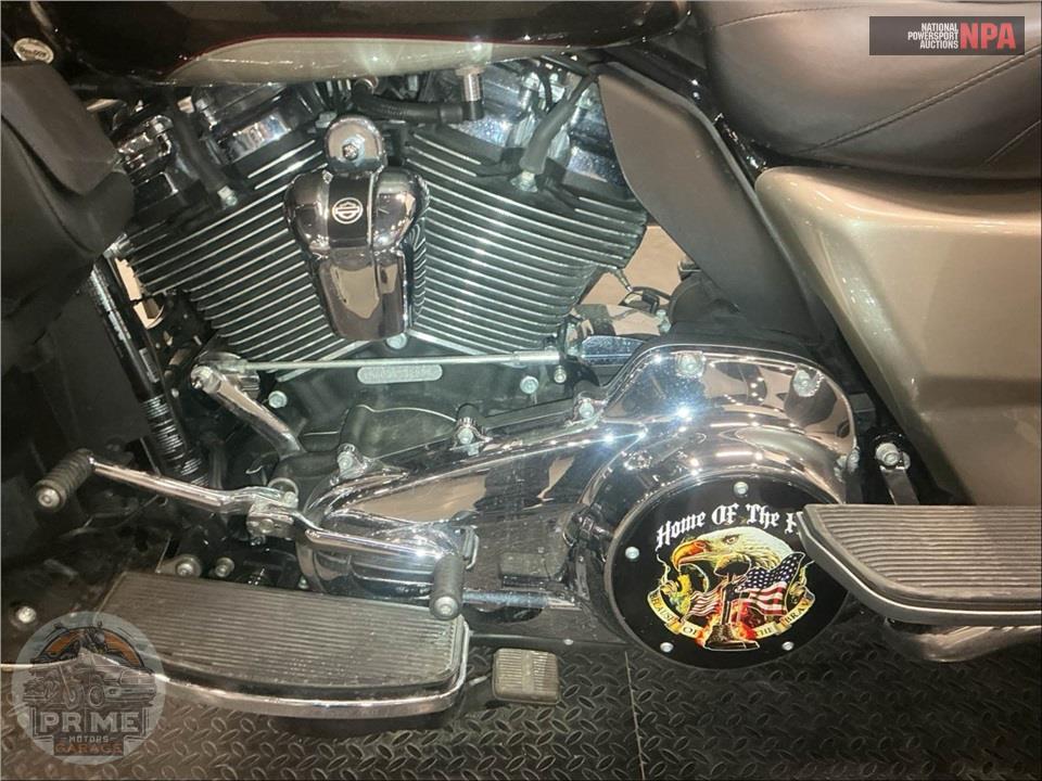 2018 Harley-Davidson FLHTCUTG TRI GLIDE ULTRA — фото 7