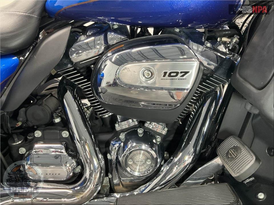 2017 Harley-Davidson FLHTK ULTRA LIMITED — фото 6