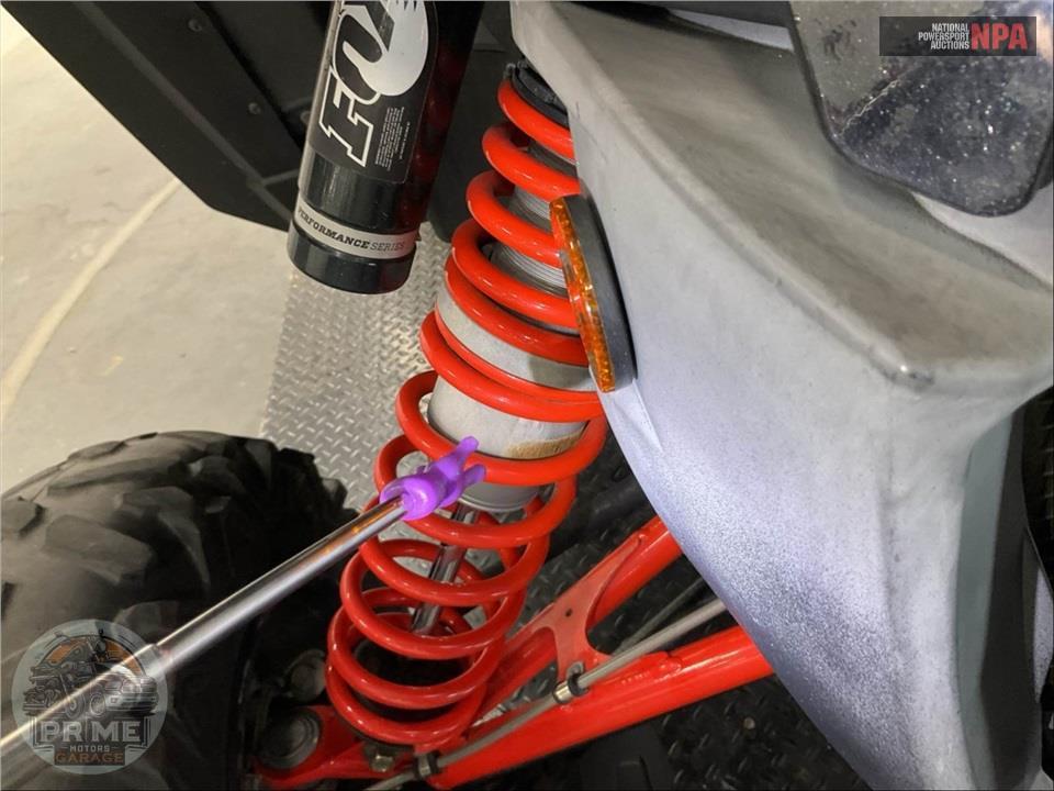 2016 Can-Am MAVERICK 1000R TURBO X DS — фото 19