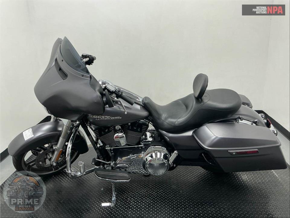 2015 Harley-Davidson FLHX STREET GLIDE — фото 3