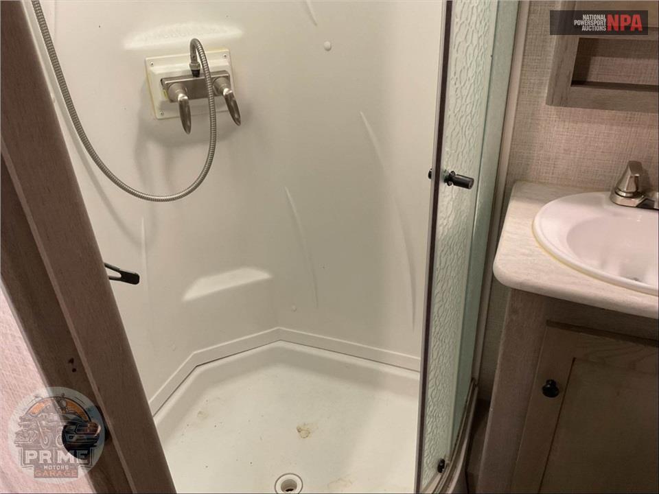 2019 Keystone Rv M-324 CG OUTBACK TOYHAULER SERIES — фото 19
