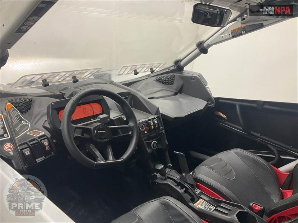 2025 Can-Am MAVERICK X3 X MR 72" TURBO RR — фото 8