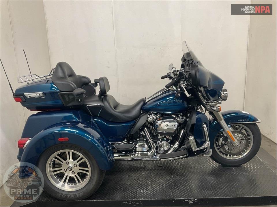 2020 Harley-Davidson FLHTCUTG TRI GLIDE ULTRA — фото 1