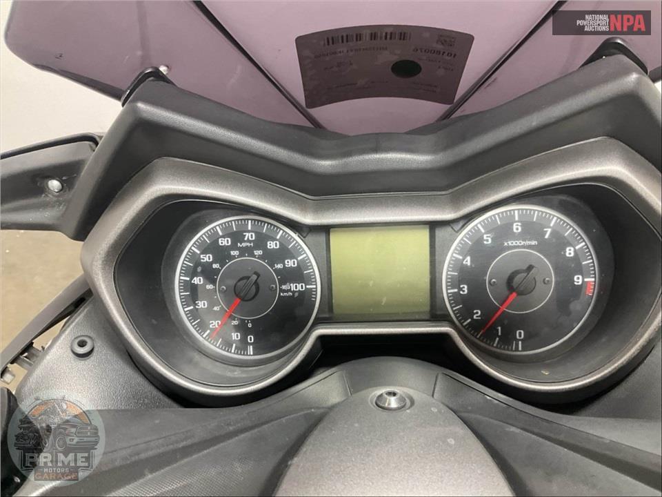 2018 Yamaha XMAX — фото 5