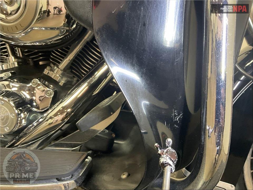 2011 Harley-Davidson FLHTCUTG TRIGLIDE UL CLSC — фото 16