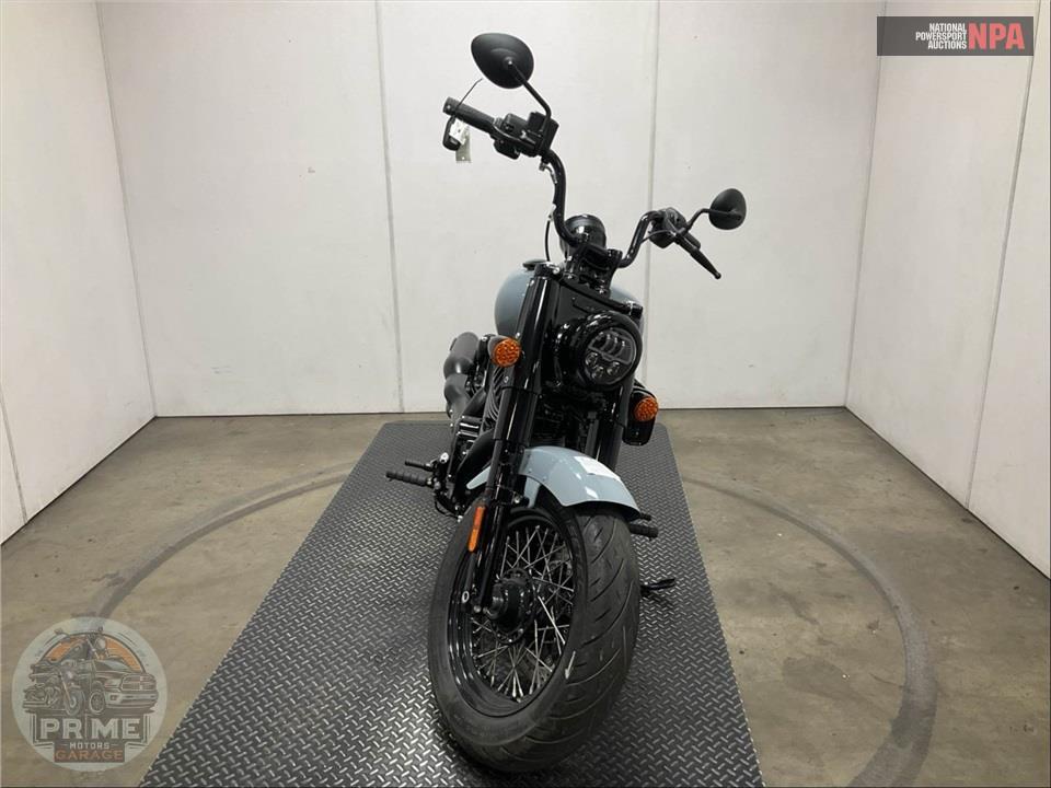 2025 Indian Motorcycle CHIEF BOBBER DARK HORSE (COLOR) — фото 2
