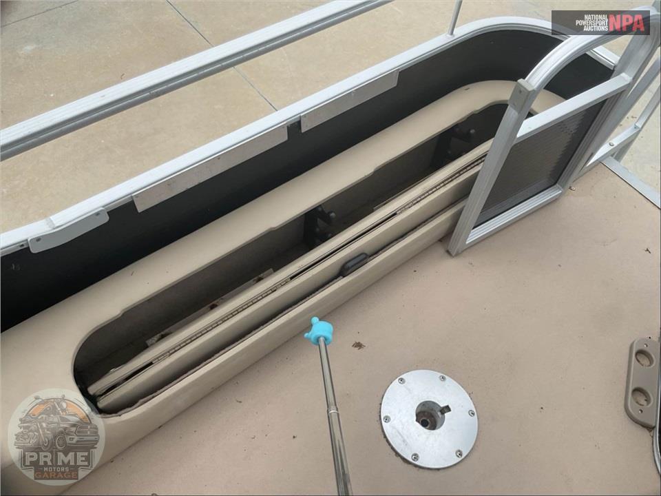 2015 Bennington Pontoons 22 SFX SX SERIES L=22/E=1-115HP YAMAHA OB — фото 26