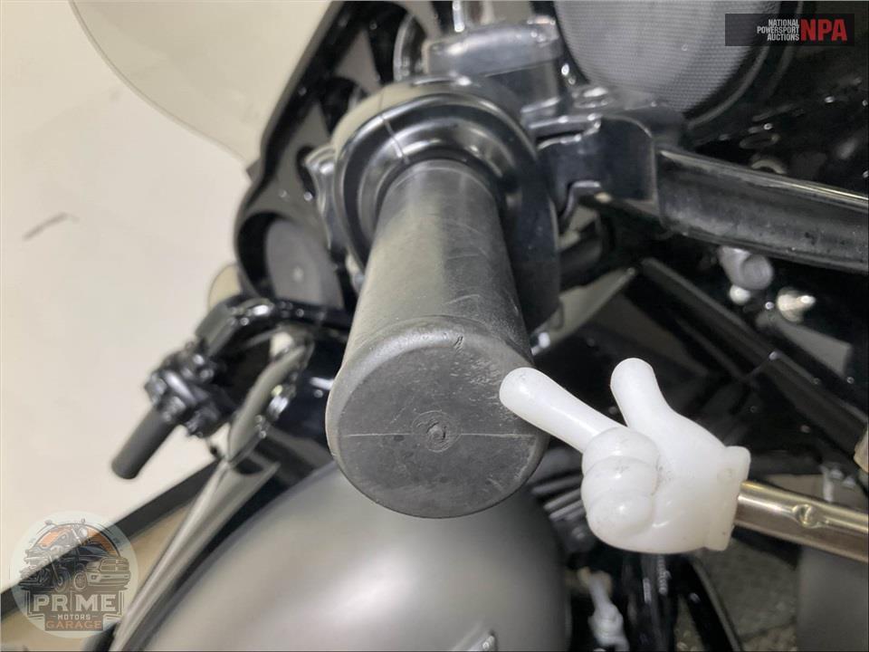 2019 Harley-Davidson FLHXS STREET GLIDE SPECIAL — фото 39