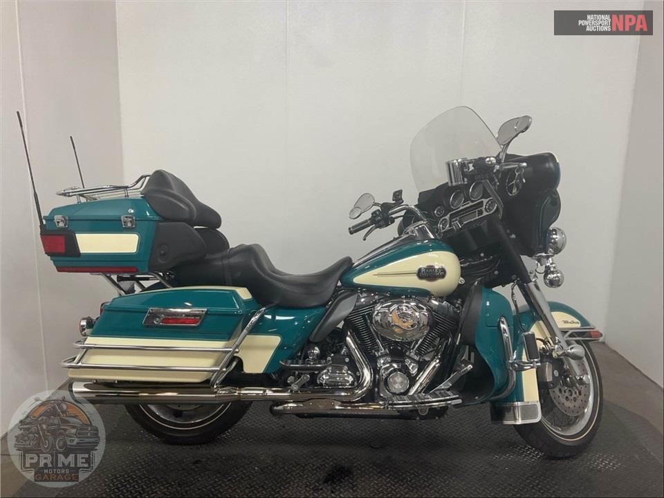 2009 Harley-Davidson FLHTCU ULTRA CLASSIC ELECTRA GLIDE — фото 1