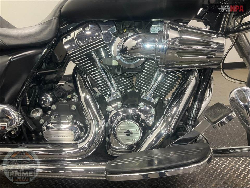 2011 Harley-Davidson FLHX-103 STREET GLIDE — фото 6
