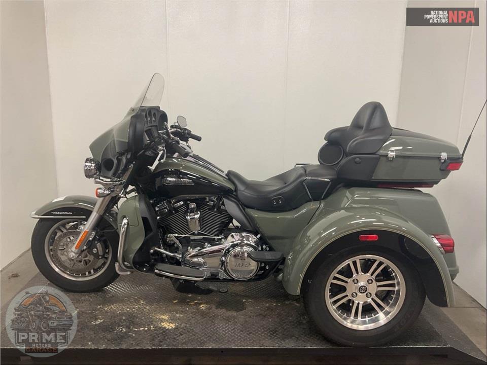 2021 Harley-Davidson FLHTCUTG TRI GLIDE ULTRA CLASSIC — фото 3