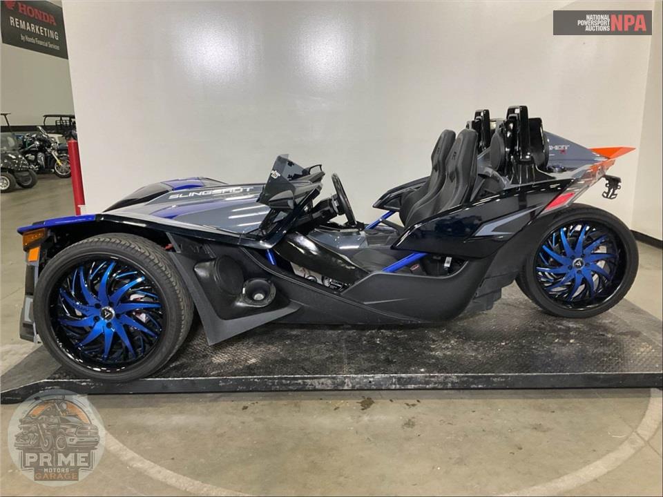2021 Polaris SLINGSHOT R AUTODRIVE — фото 3