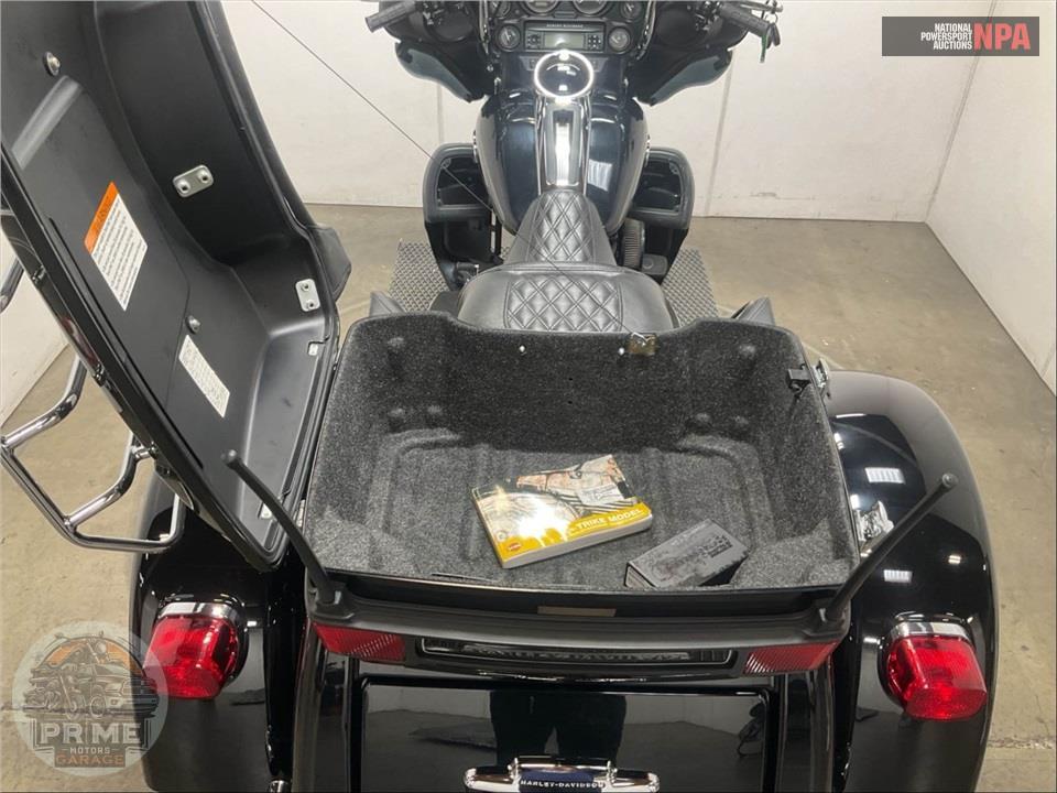 2012 Harley-Davidson FLHTCUTG TRIGLIDE UL CLSC — фото 21