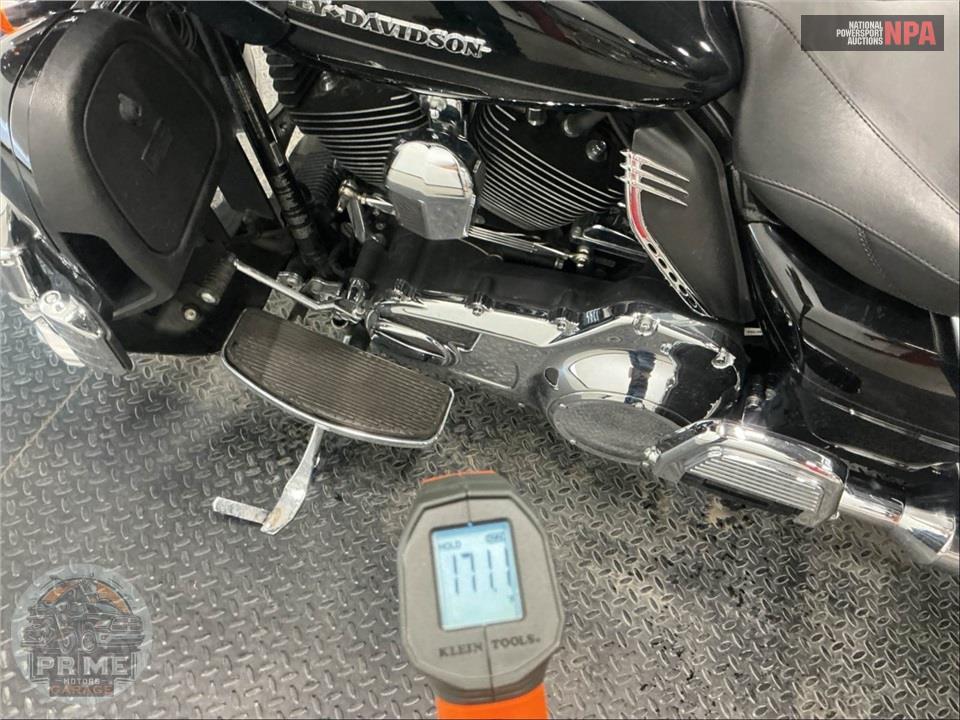 2016 Harley-Davidson FLHTK ELECTRA GLIDE ULTRA LIMITED — фото 8