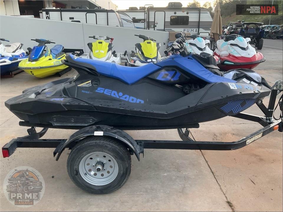 2023 Seadoo/Brp SPARK 3UP TRIXX — фото 1