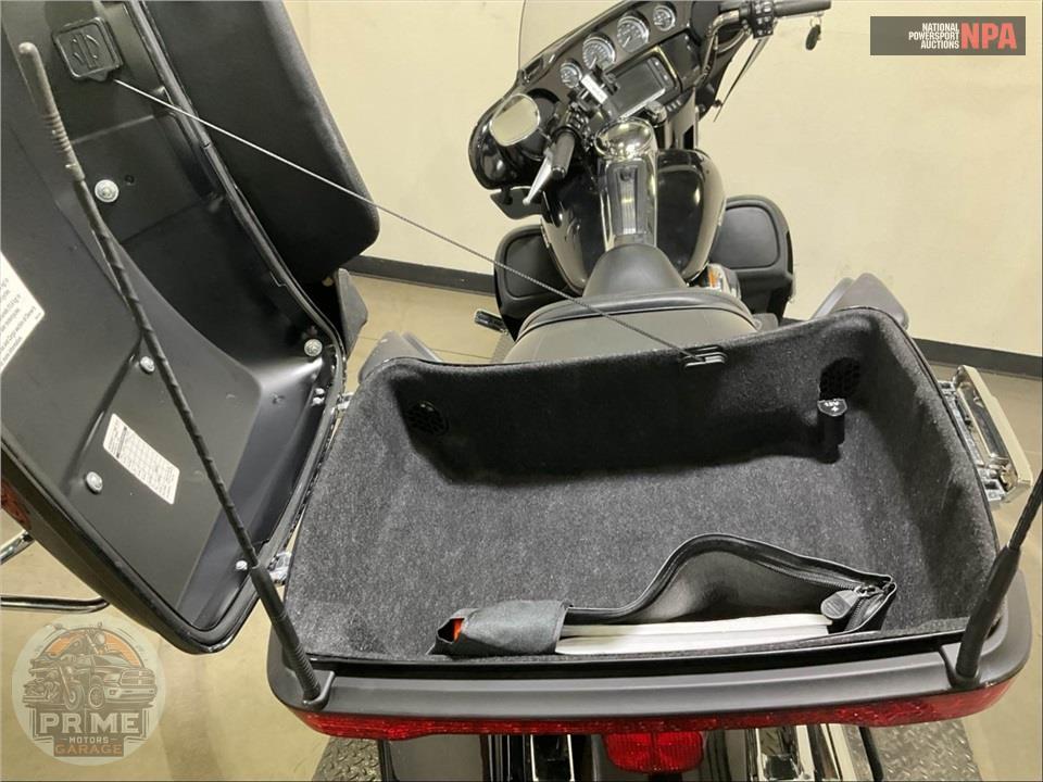 2014 Harley-Davidson FLHTK ELECTRA GLIDE ULTRA LIMITED — фото 18