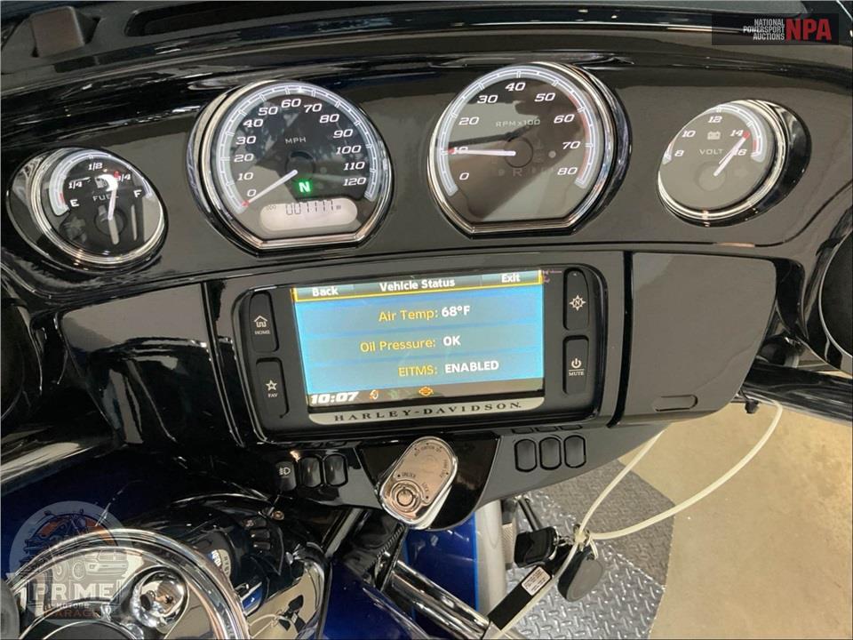 2017 Harley-Davidson FLHTKL ULTRA LIMITED LOW — фото 5