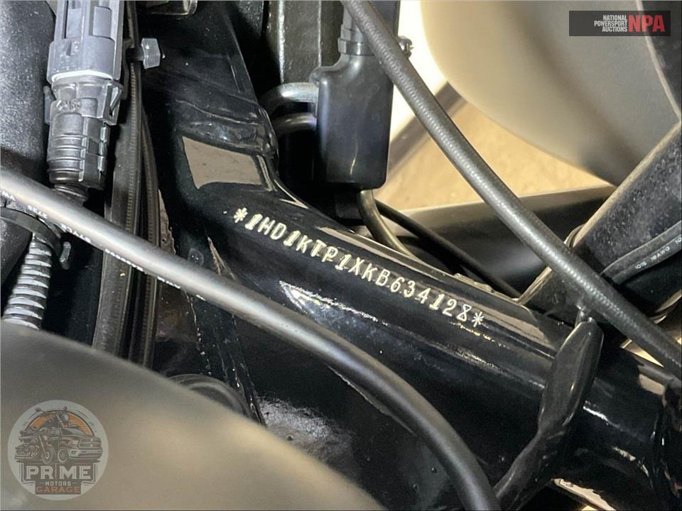 2019 Harley-Davidson FLTRXS ROAD GLIDE SPECIAL — фото 27