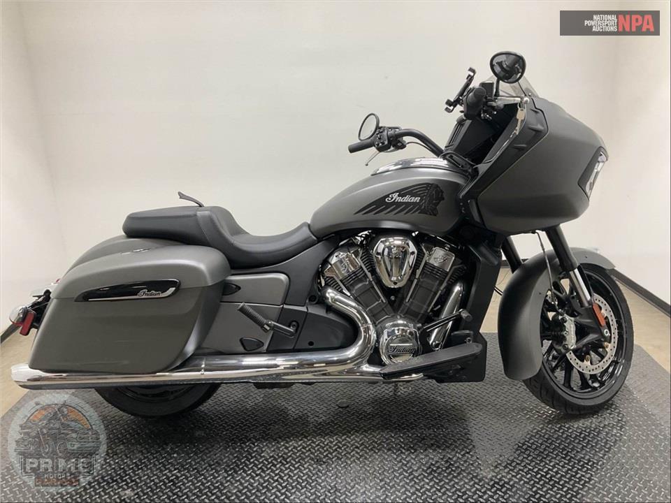 2024 Indian Motorcycle CHALLENGER (SMOKE) — фото 1