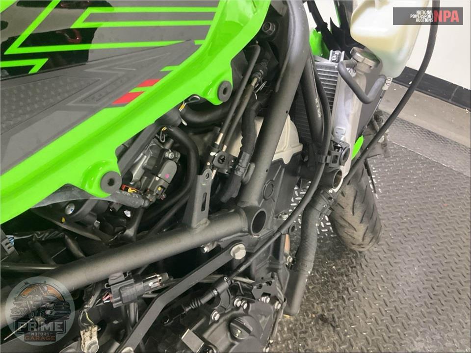 2024 Kawasaki EX500JRFBL NINJA 500 SE 40TH ANNIVERSARY — фото 20