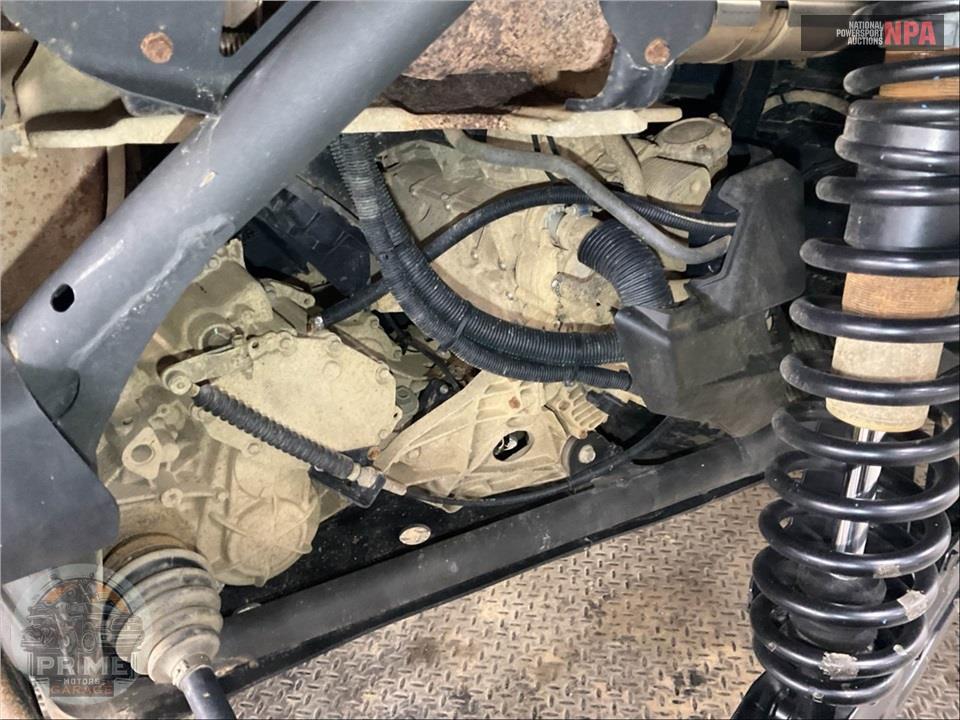 2021 Can-Am MAVERICK X3 RS TURBO R (DESERT TAN & CARBON BLACK) — фото 8
