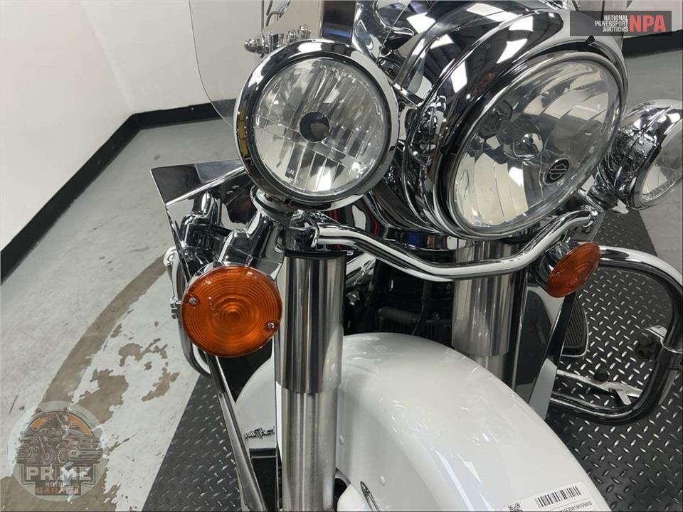 2006 Harley-Davidson FLHRI ROAD KING — фото 27