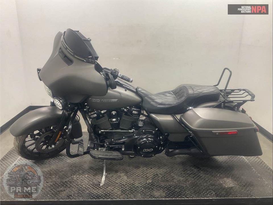 2019 Harley-Davidson FLHXS STREET GLIDE SPECIAL — фото 3