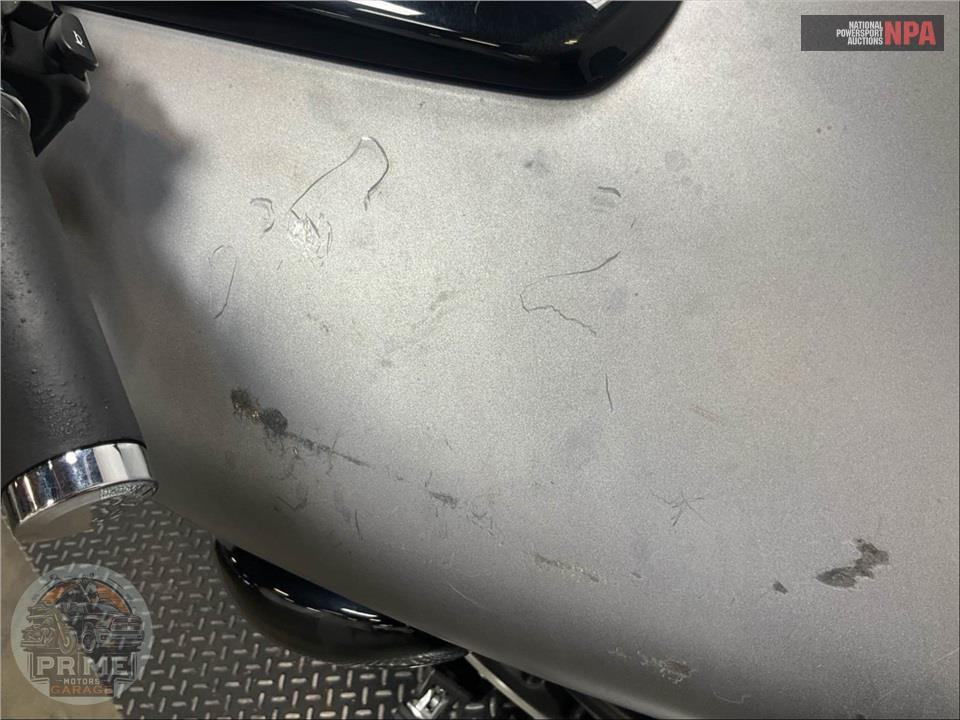 2017 Suzuki VZR1800BZL7  BOULEVARD M109R BOSS — фото 17