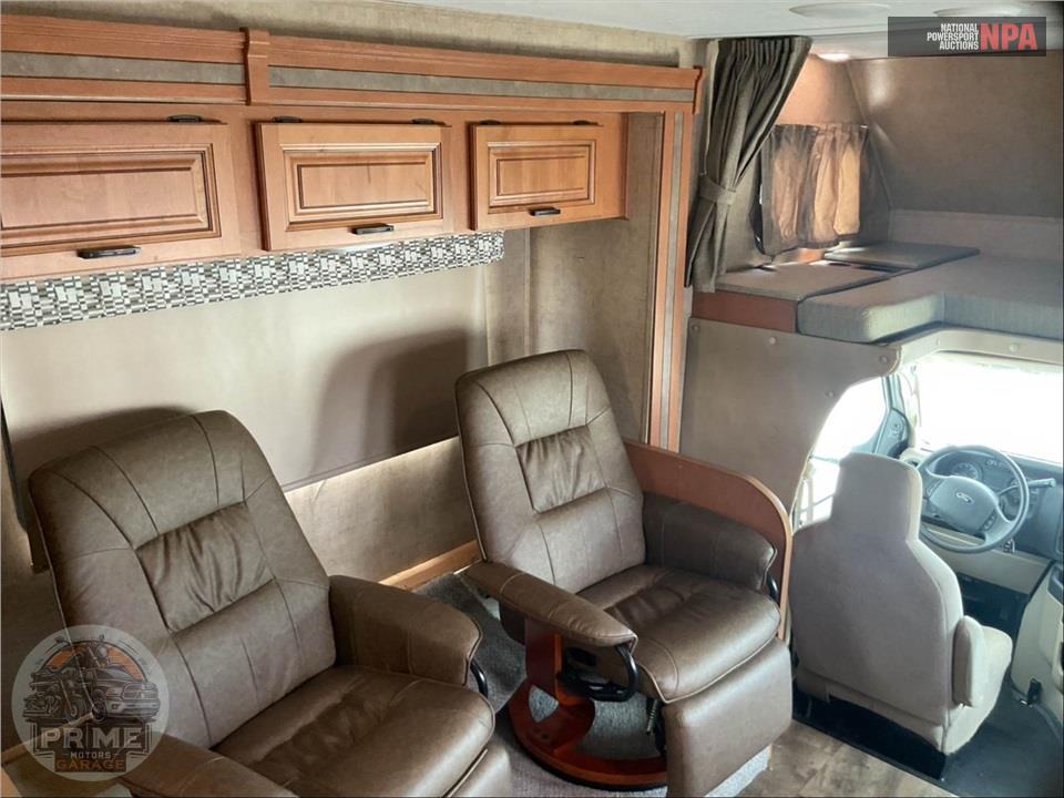 2017 Sunseeker By Forest River M-2290S FORD E450 6.8 LITER — фото 10