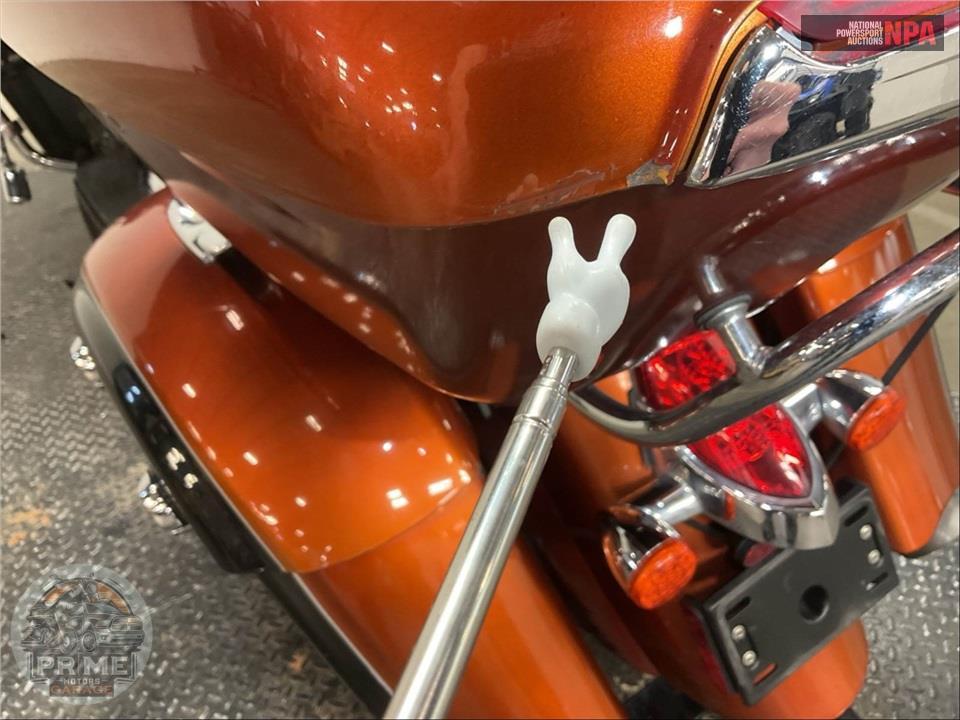 2018 Indian Motorcycle ROADMASTER (TWO-TONE) — фото 41