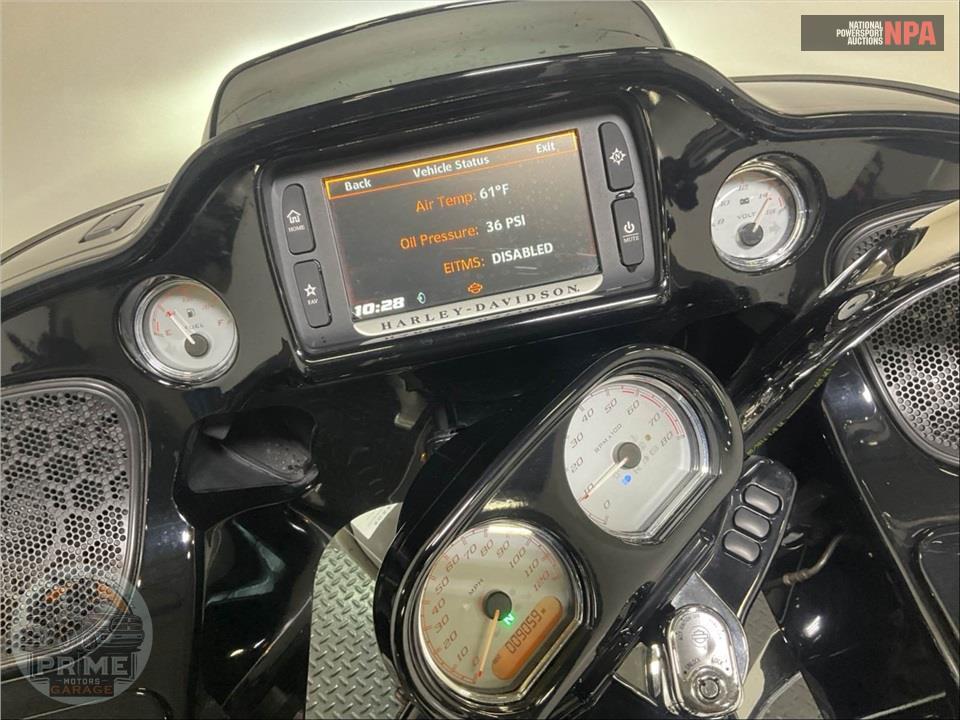 2015 Harley-Davidson FLTRXS ROAD GLIDE SPECIAL — фото 5