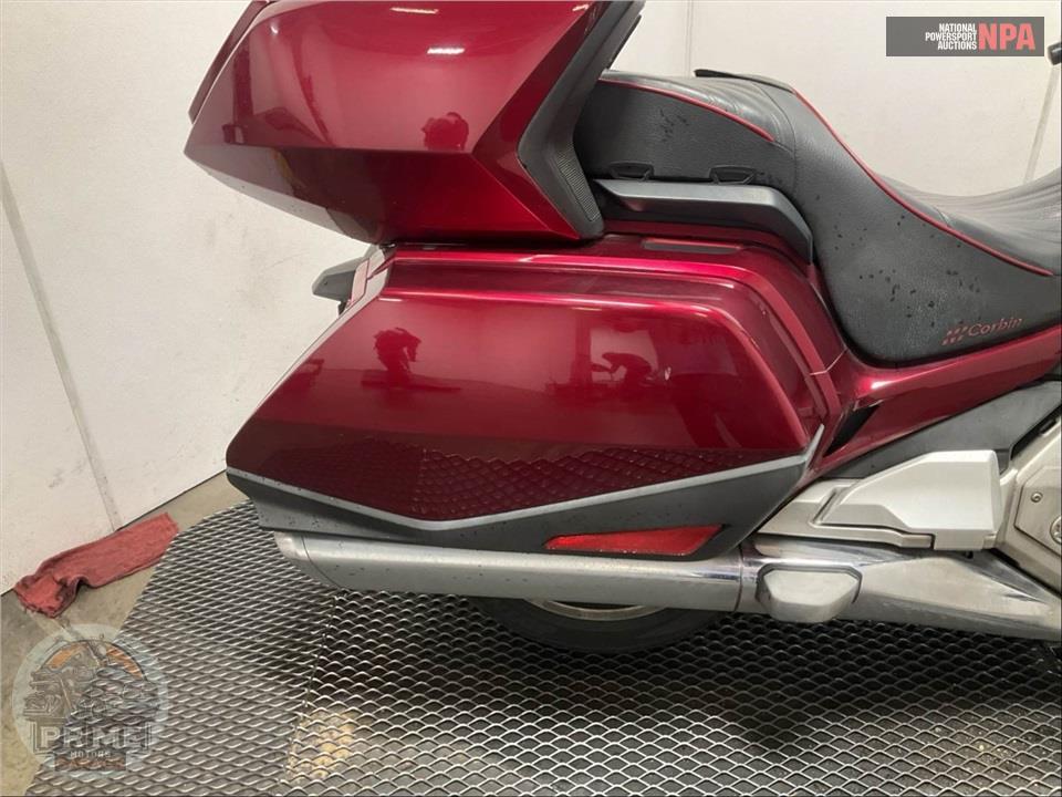 2018 Honda GL1800D GOLDWING TOUR DCT (RED) — фото 22