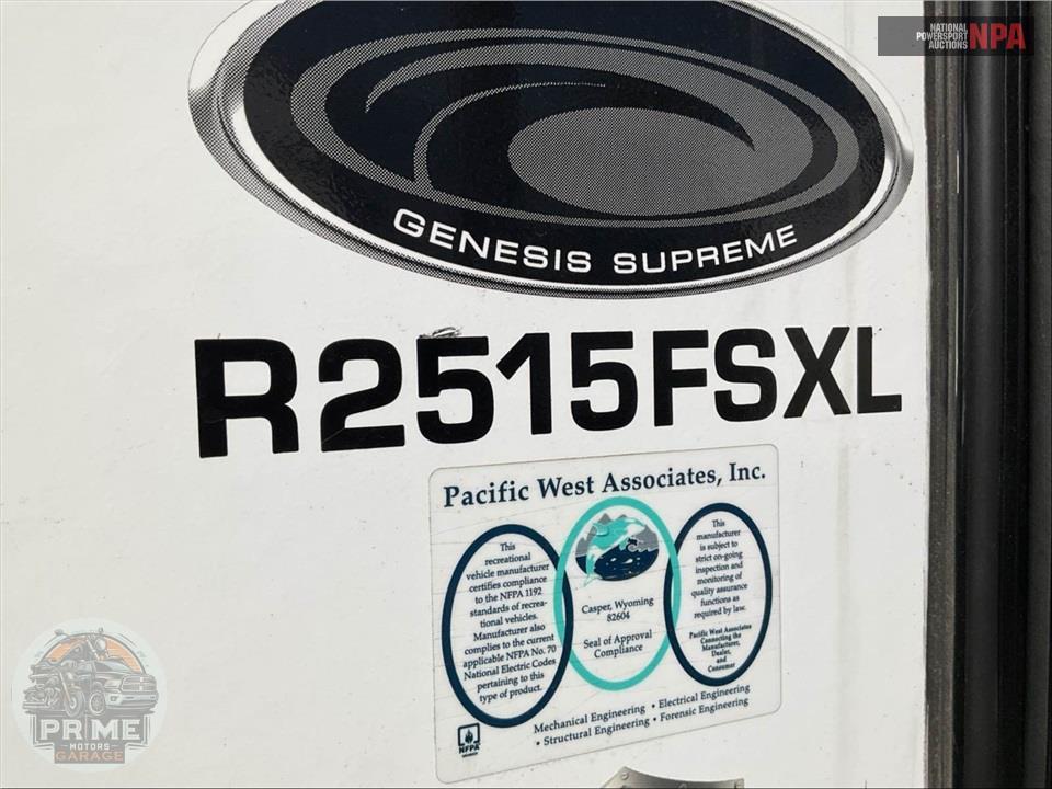 2025 Genesis Supreme M-2515FSXL - GENESIS SUPREME TOY HAULER SERIES — фото 5