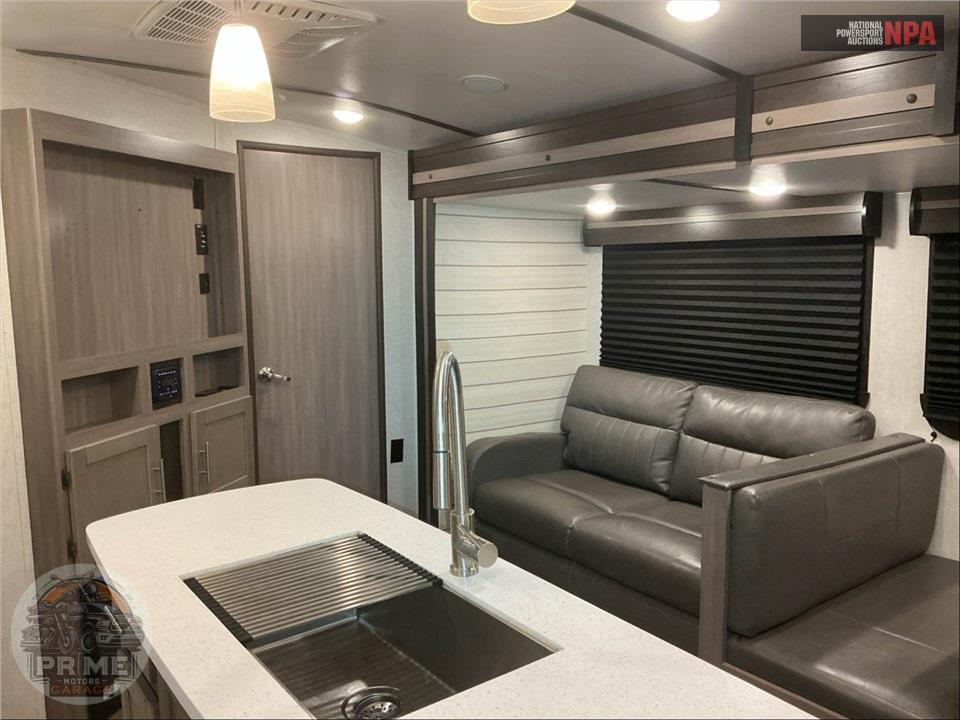 2021 Crossroads Rv M-331 BH SUNSET TRAIL SUPER LITE SERIES — фото 6