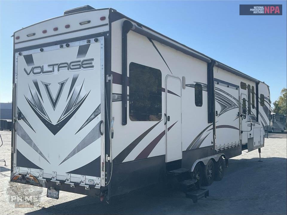 2016 Voltage M-4150 - TOY HAULER TOY HAULER SERIES — фото 4