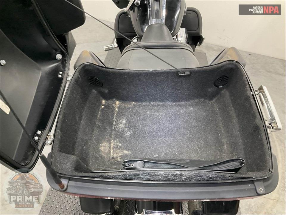 2019 Harley-Davidson FLHTCU ELECTRA GLIDE ULTRA CLASSIC — фото 25