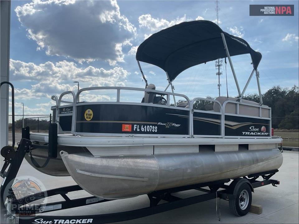 2021 Tracker Marine BASS BUGGY 16 XL SUN TRACKER SERIES L=18/E=1-50HP MERCURY OB — фото 2