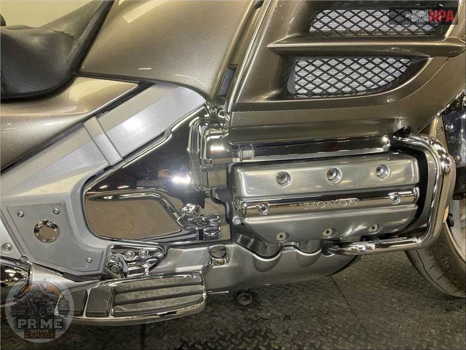 2004 Honda GL18004 GOLDWING — фото 6