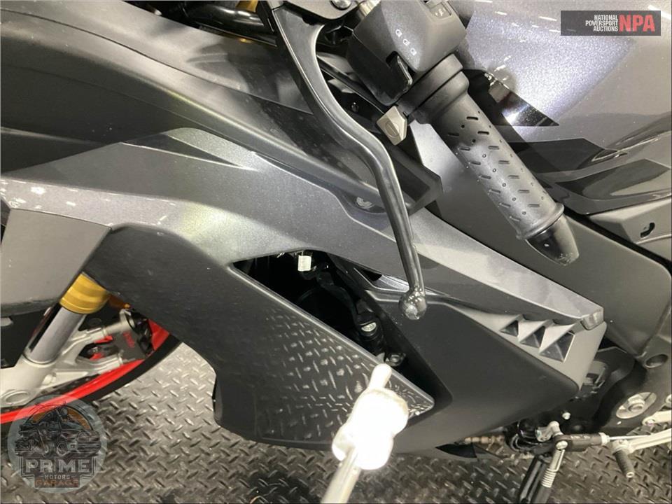 2027 Aprilia RSV4 1100 — фото 20