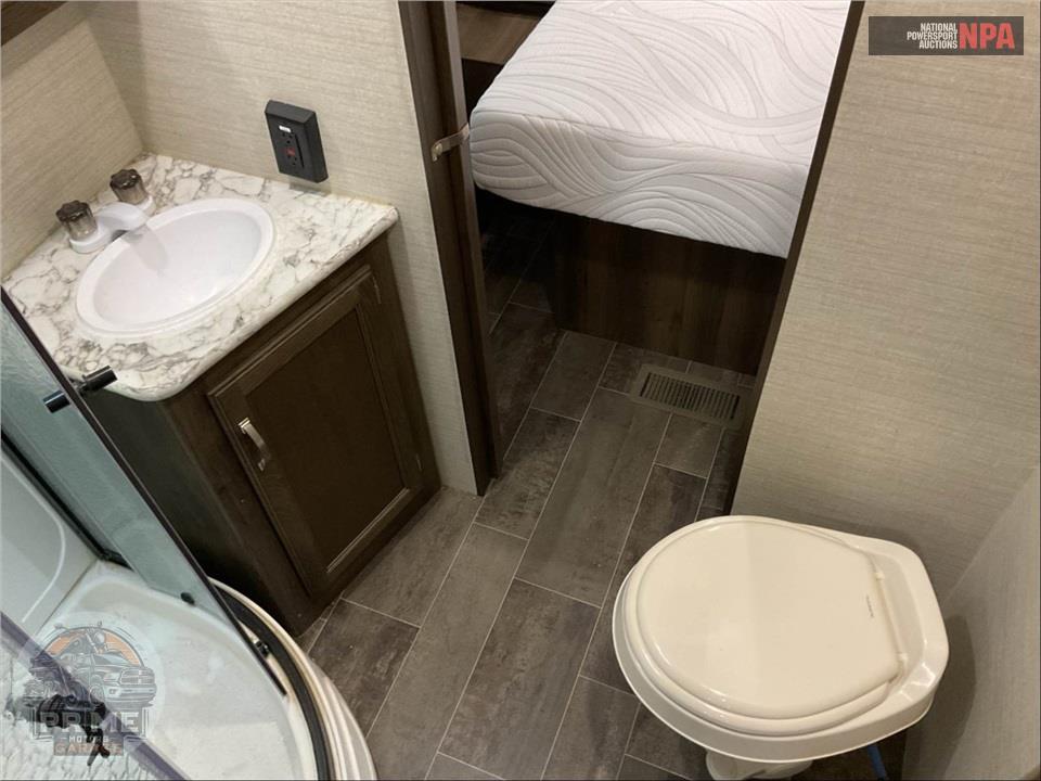 2019 Keystone Rv M-30 RIPR - BULLET PREMIER SERIES — фото 13
