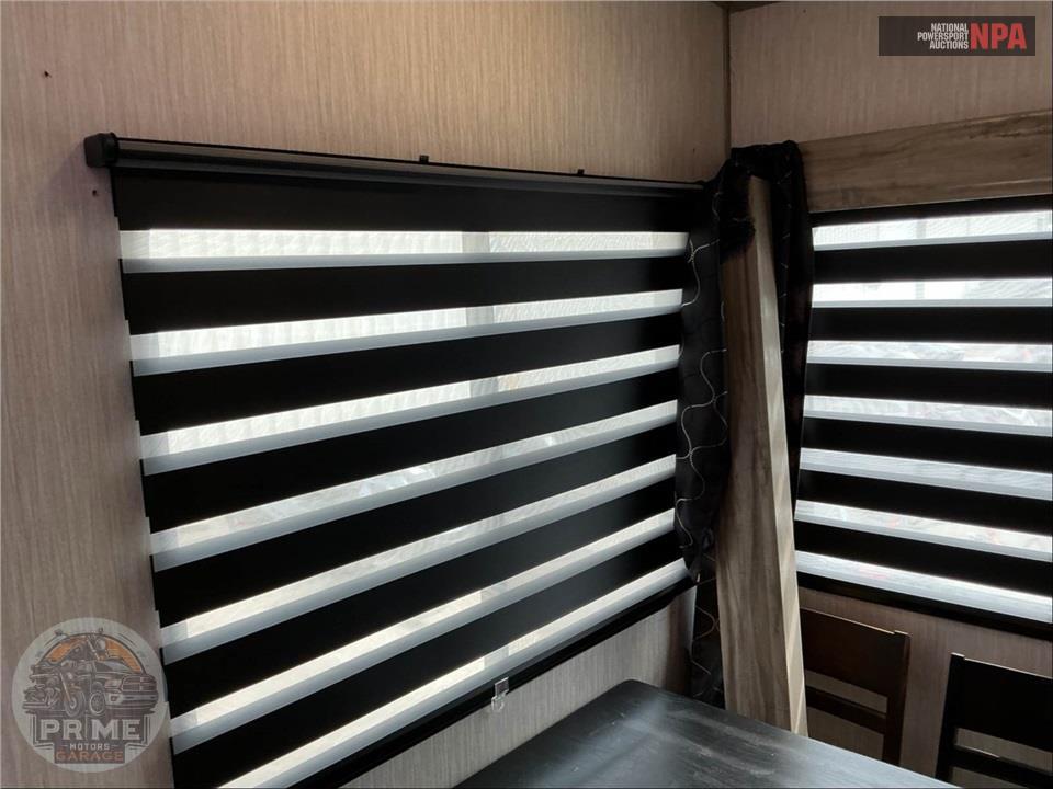 2020 Cherokee By Forest River M-311ML - ARCTIC WOLF FIFTH WHEEL SERIES — фото 32