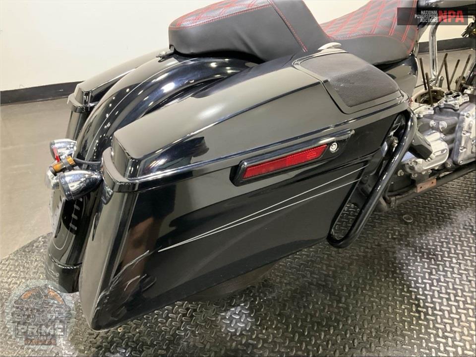 2015 Harley-Davidson FLTRXS ROAD GLIDE SPECIAL — фото 31