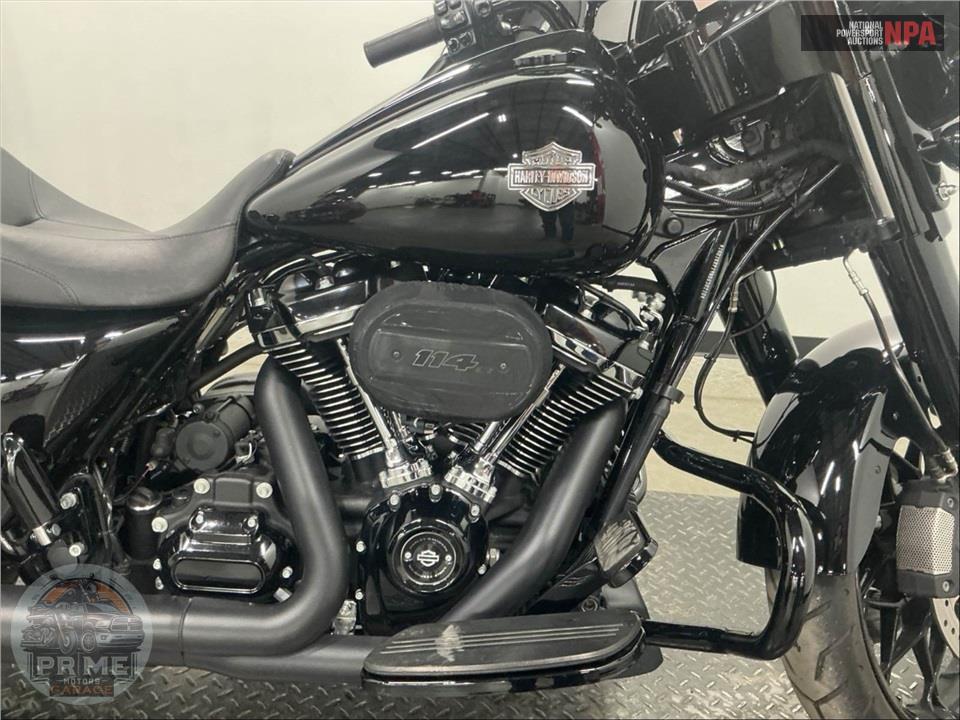 2022 Harley-Davidson FLHXS STREET GLIDE SPECIAL — фото 6