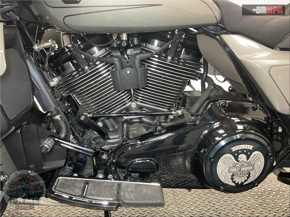 2023 Harley-Davidson FLTRXSE CVO ROAD GLIDE — фото 7