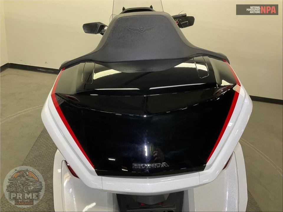 2024 Honda GL1800 GOLDWING TOUR — фото 18