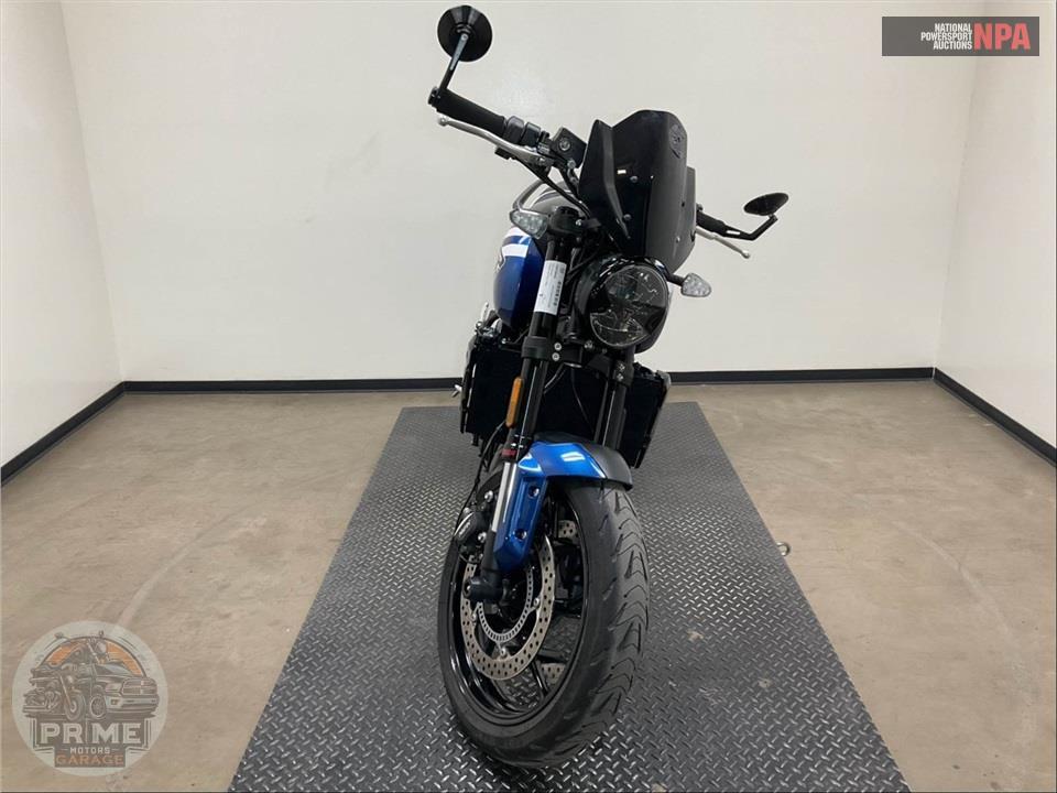 2025 Triumph TRIDENT 660 (TWO TONE) — фото 2