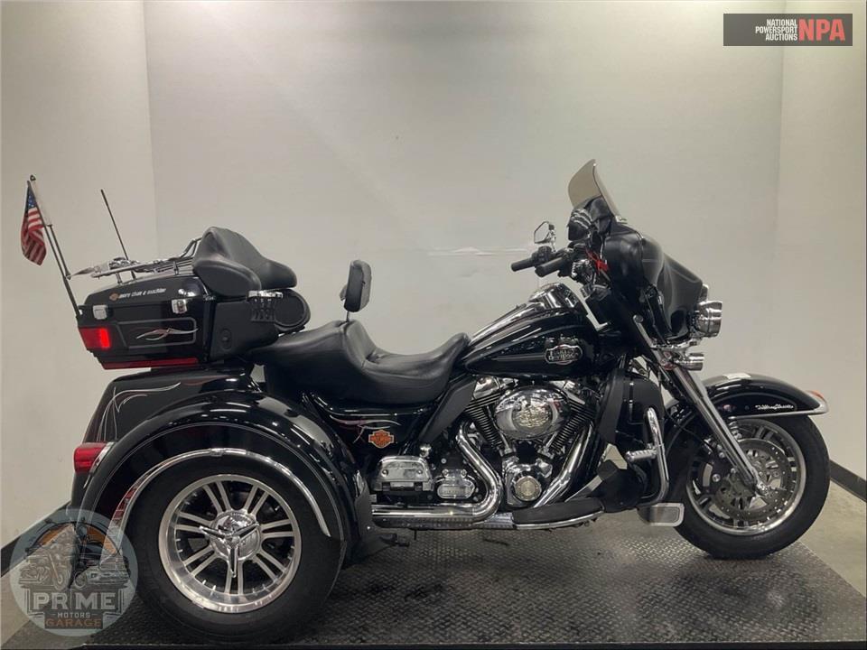 2009 Harley-Davidson FLHTCUTG TRIGLIDE ULTRA CLASSIC — фото 1