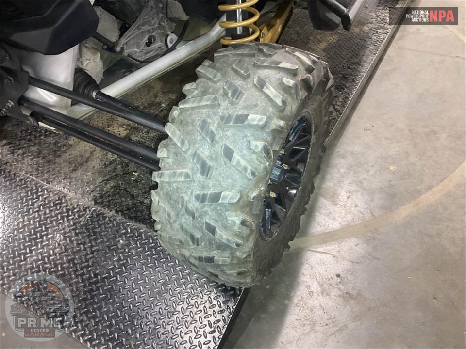 2020 Can-Am MAVERICK X3 X RS TURBO RR — фото 32