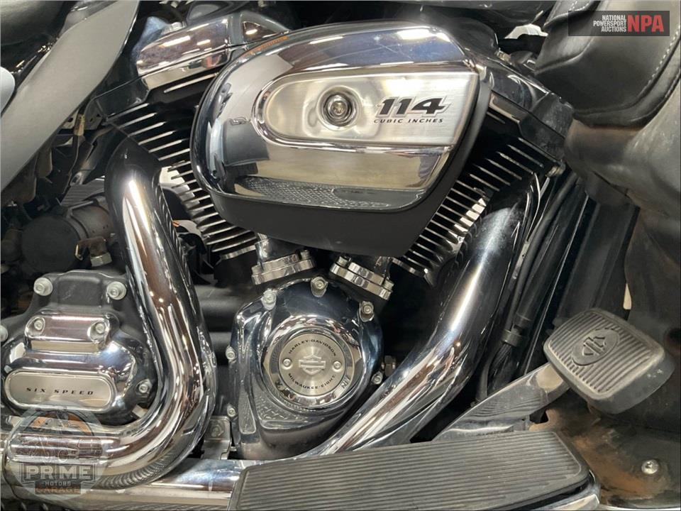 2023 Harley-Davidson FLHTCUTG TRI GLIDE ULTRA CLASSIC — фото 7