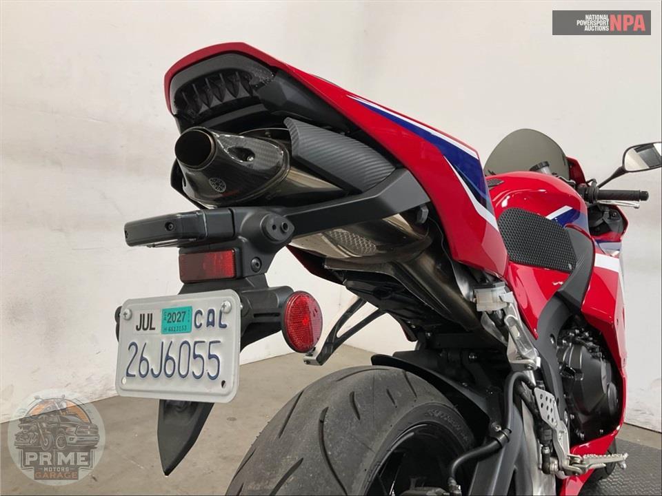 2023 Honda CBR600RR — фото 12